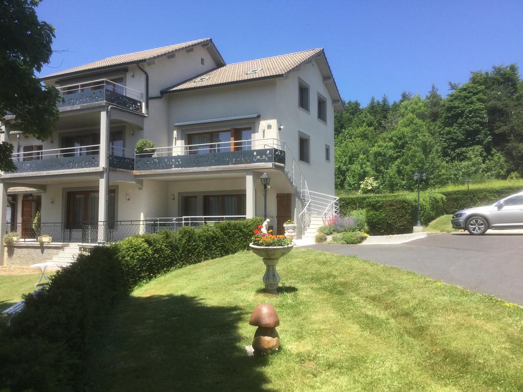 Logis Hotel Le Relais Du Bois Vialotte Le Chambon-sur-Lignon Eksteriør billede